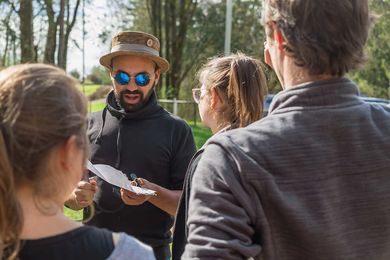 Ferienlager für Erwachsene - Schatzsuche, Spaß, Fun und Freude beim Zelten mit Freunden.