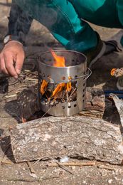 Feuer machen Kurs Tübingen Schwäbische Alb Süddeutschland